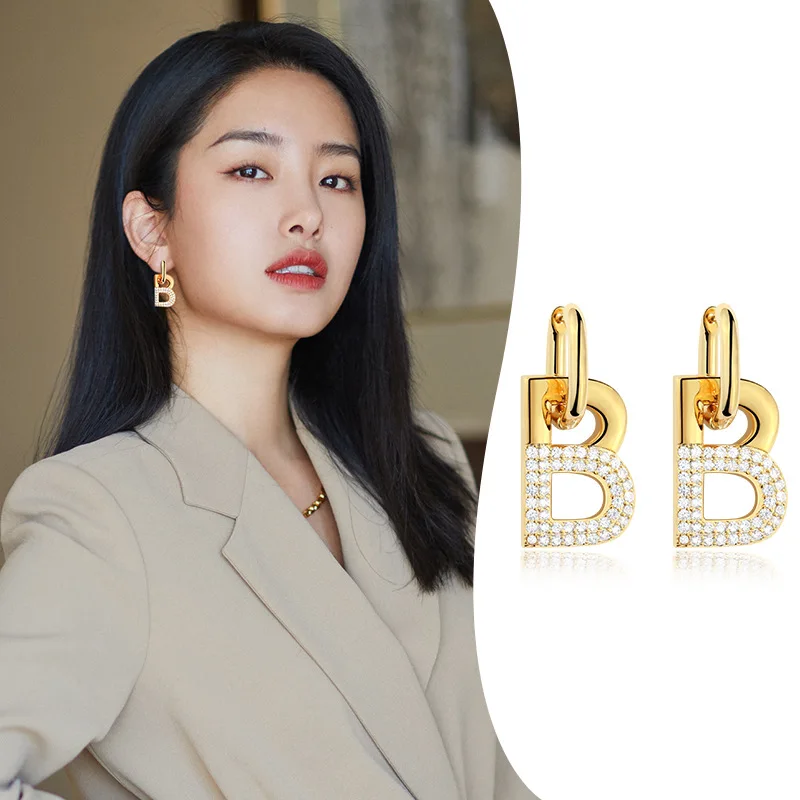 

Letter Earrings Female Zircon Design Temperament Simple Retro Earrings