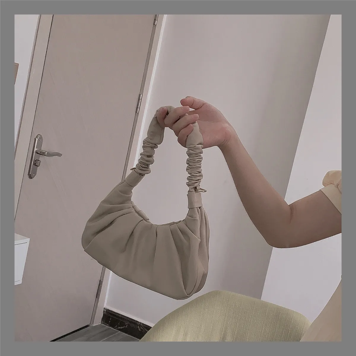 

Vintage Half Moon Women's Bag Shoulder Bags Designer Handbags Luxury Pu Leather Messenger Bag Cloud Female Bag Purses 2021