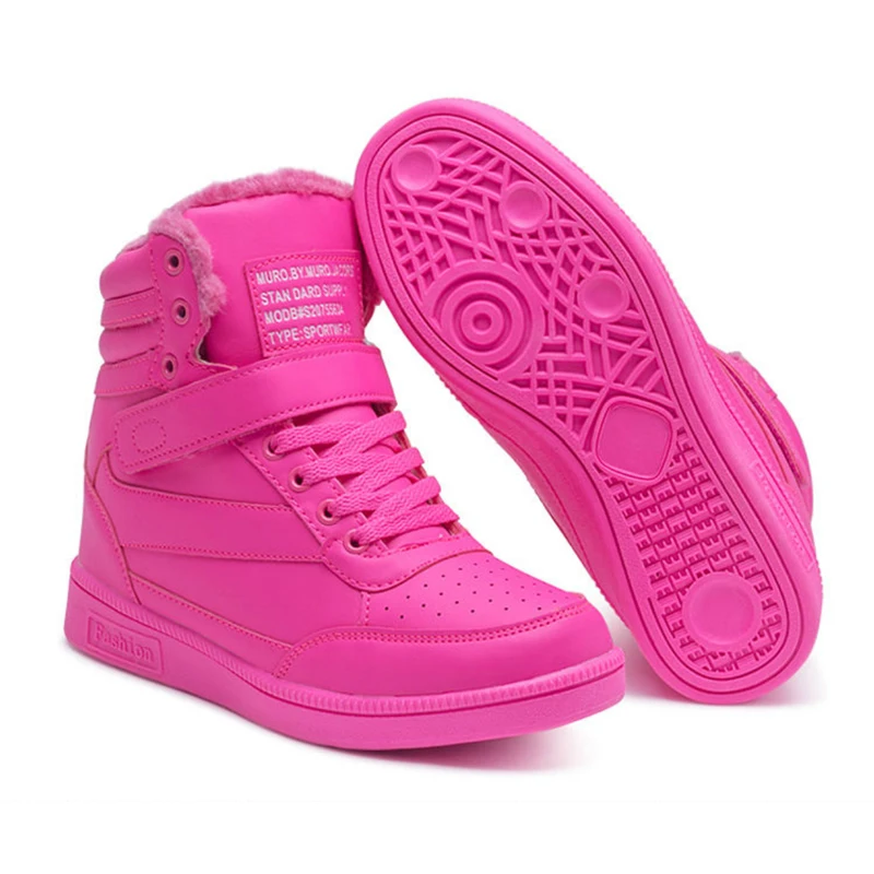 Ботинки женские зимние на платформе теплые плюшевые кроссовки кожаные танкетка