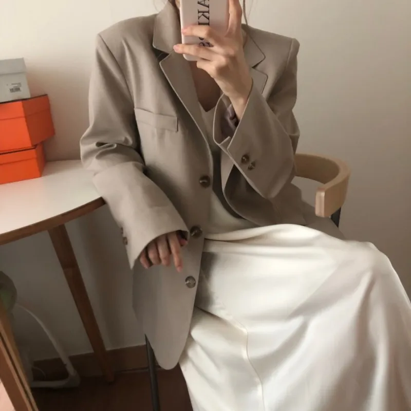 Женское атласное платье на бретелях весна лето 2020 повседневное эластичное