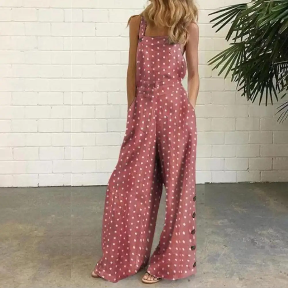 Женский свободный комбинезон в горошек с карманами |