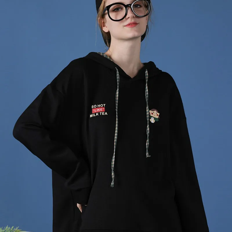 

Hoodies & Sweatshirts