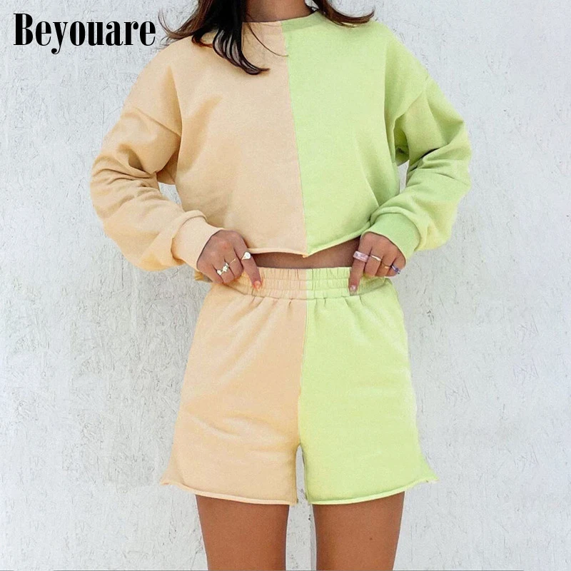 

Beyouare Casual Shorts Suit Women Patchwork Tracksuits Oversize Pullover Sweatshirts Elastic Ｗaist Shorts Two Piece Set Autumn