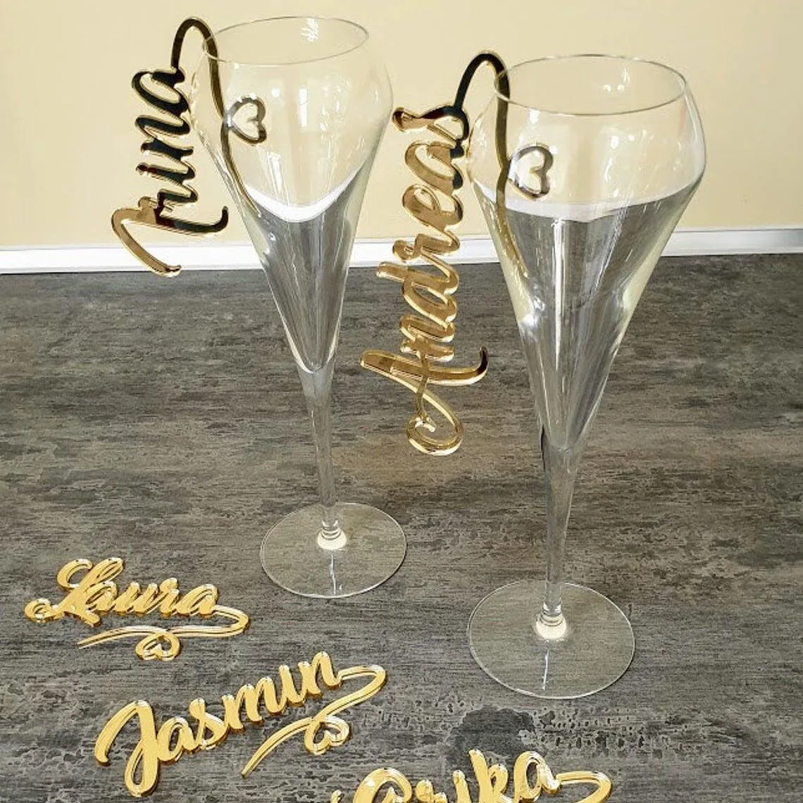 Personalized Party Wine Glasses Cup Decor laser cut Name Custom wine charm Wedding Table Name Place Setting gift for guests