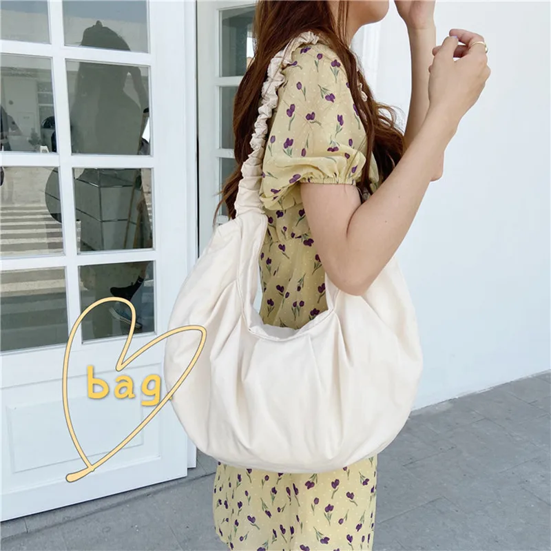 

Mini woman pleated moon shape cross-body bag shoulder bag stylish personality woman tote shoulder bag