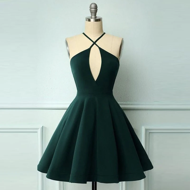 

Stunning Dark Green Homecoming Dresses Halter Neck Sleeveless Prom Gown Satin Mini Party Dresses Graduation Gowns Cocktail Dress