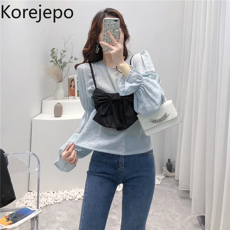 

Корейская женская рубашка 2021 на раннюю осень, новая французская Милая Однотонная рубашка с круглым вырезом и расклешенными рукавами, топ, к...