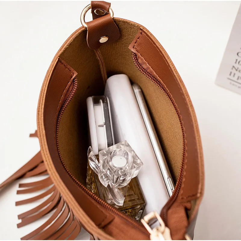 

1 Pcs Women Lady Girl Shoulder Crossbody Bag Fashionable Durable Tassel PU Leather Zipper For Mobile Phone