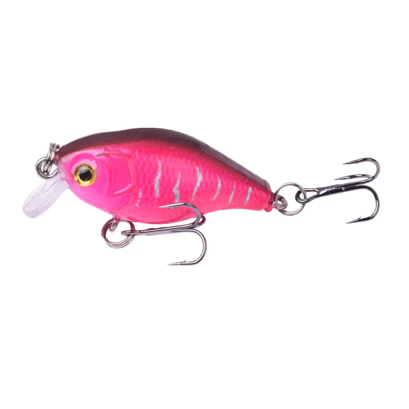 Este vibrante señuelo de pesca rosa presenta múltiples ganchos para una mayor eficiencia de captura
