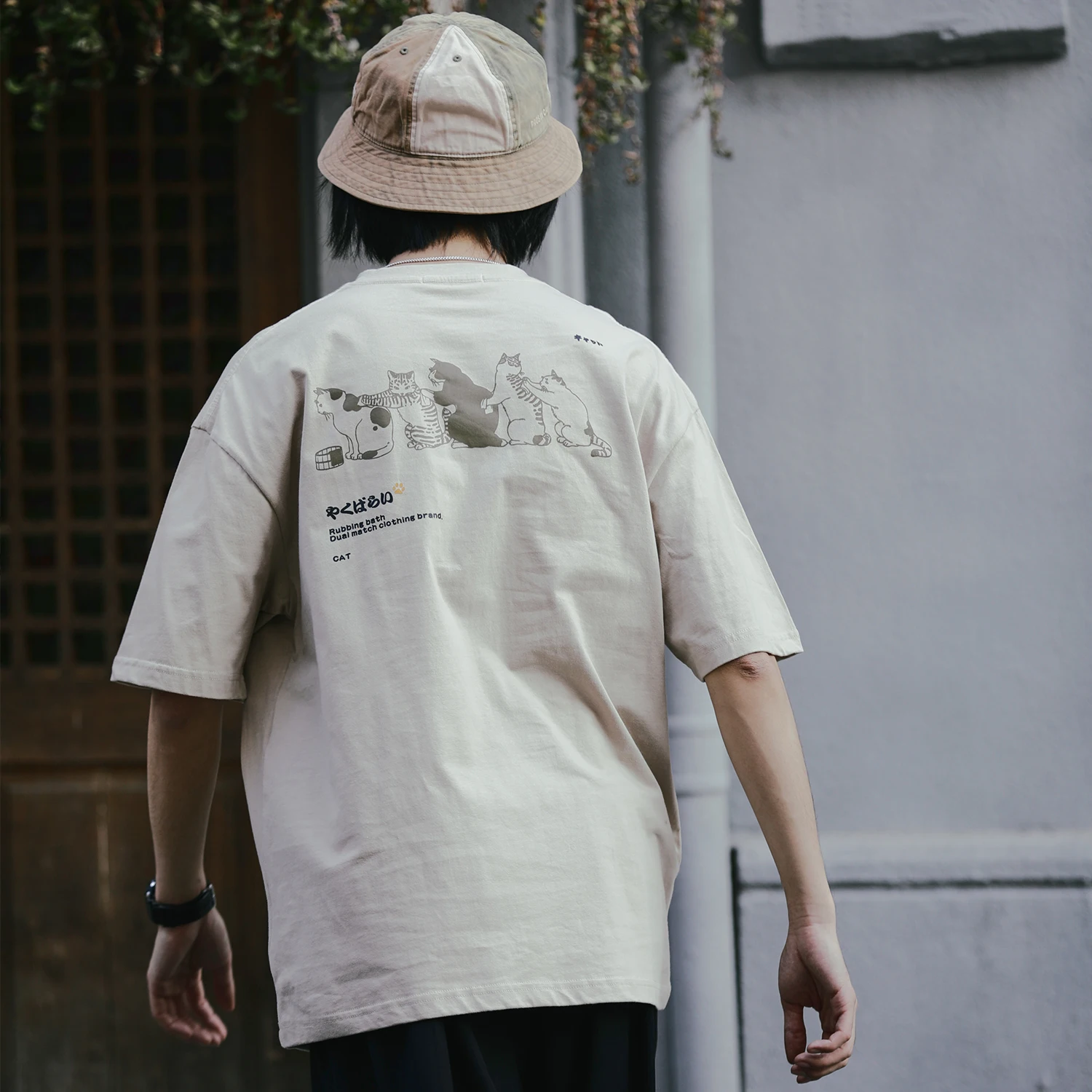 LACIBLE Харадзюку японский кандзи очереди футболки с котами хлопковая уличная