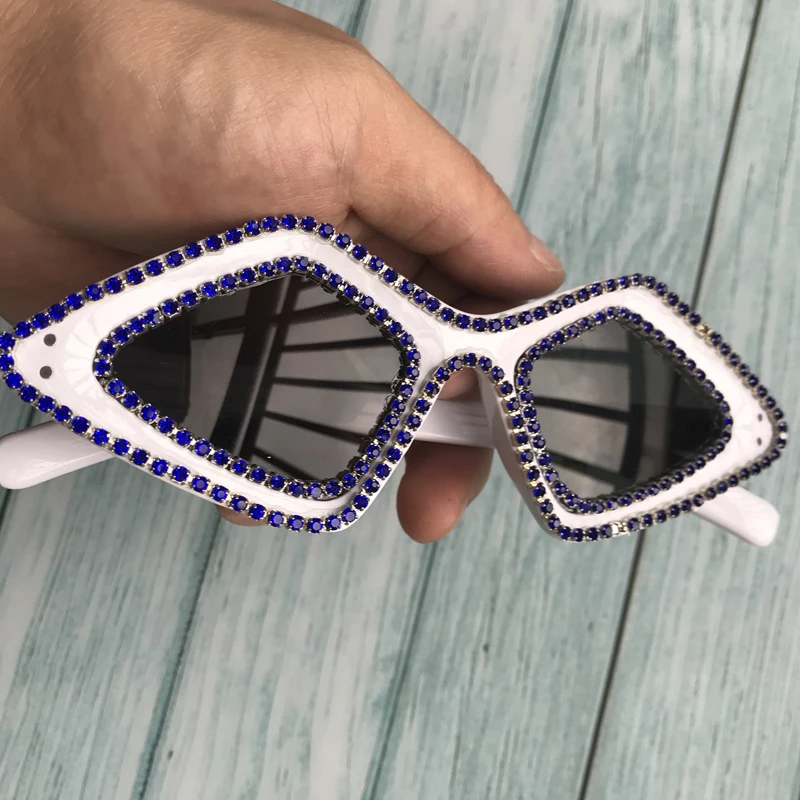 Солнцезащитные очки woemn изящные стразы белая оправа кошачий глаз uc400 модные samll |