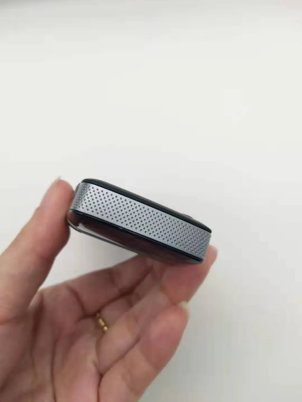Motorola Krzr K1 флип разблокированный GSM Bluetooth MP3 FM радио мобильный телефон Восстановленный