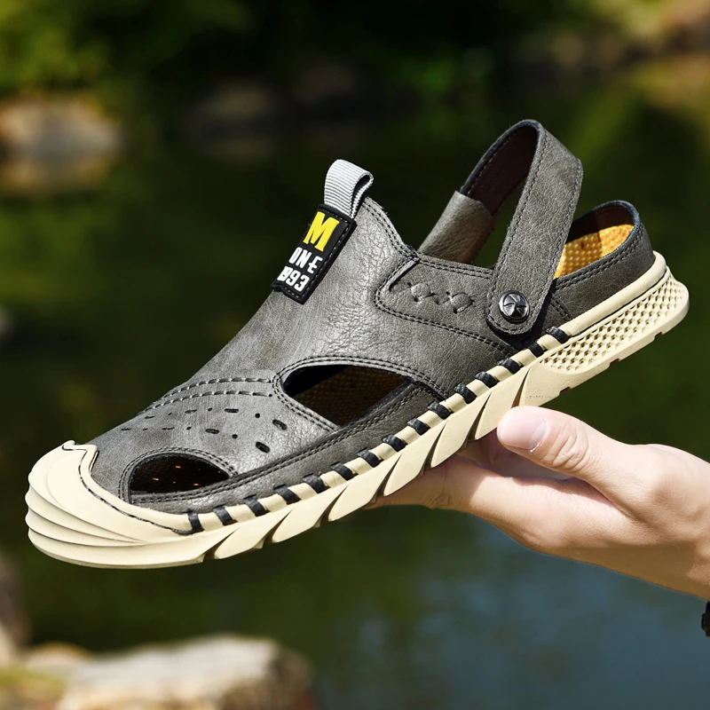 New 2022 Outdoor Sandals Soft Non-Slip Men's Slippers Summer Beach Shoes Men Handmade Sandales Fashion Genuine Leather Sandalias