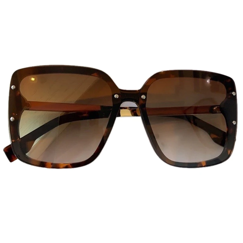 

Очки солнцезащитные женские квадратные, с градиентом, UV400