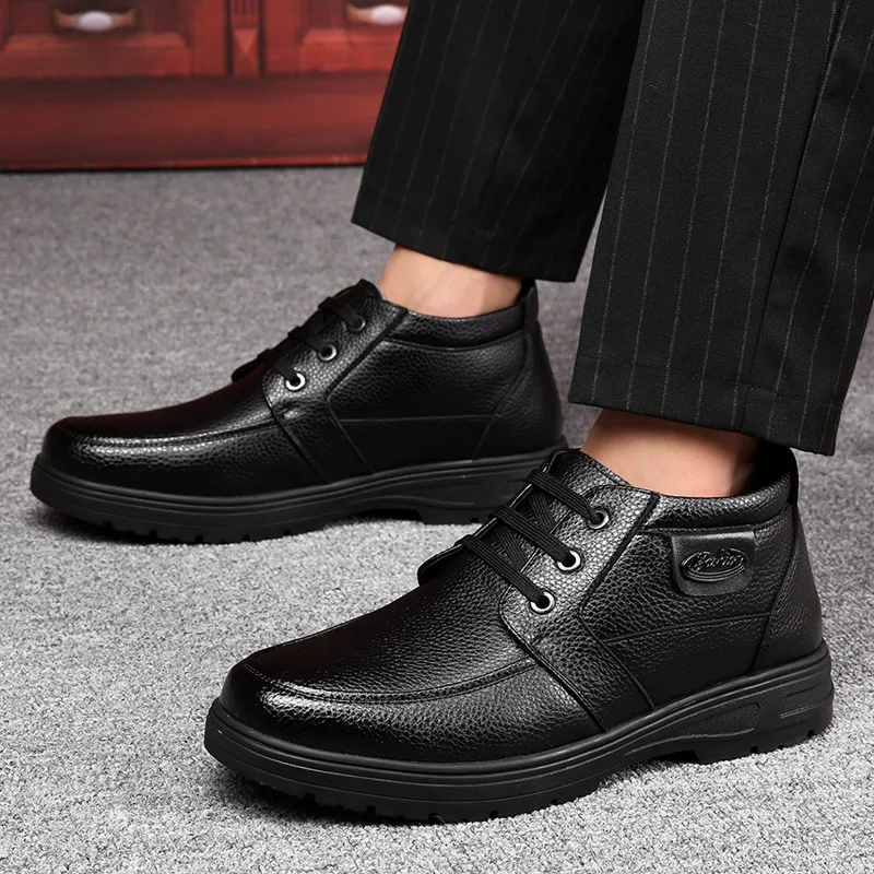 

Зимние мужские ботинки с бархатной подкладкой, теплые зимние ботинки с мехом внутри, Мужская Рабочая повседневная обувь с высоким берцем, х...