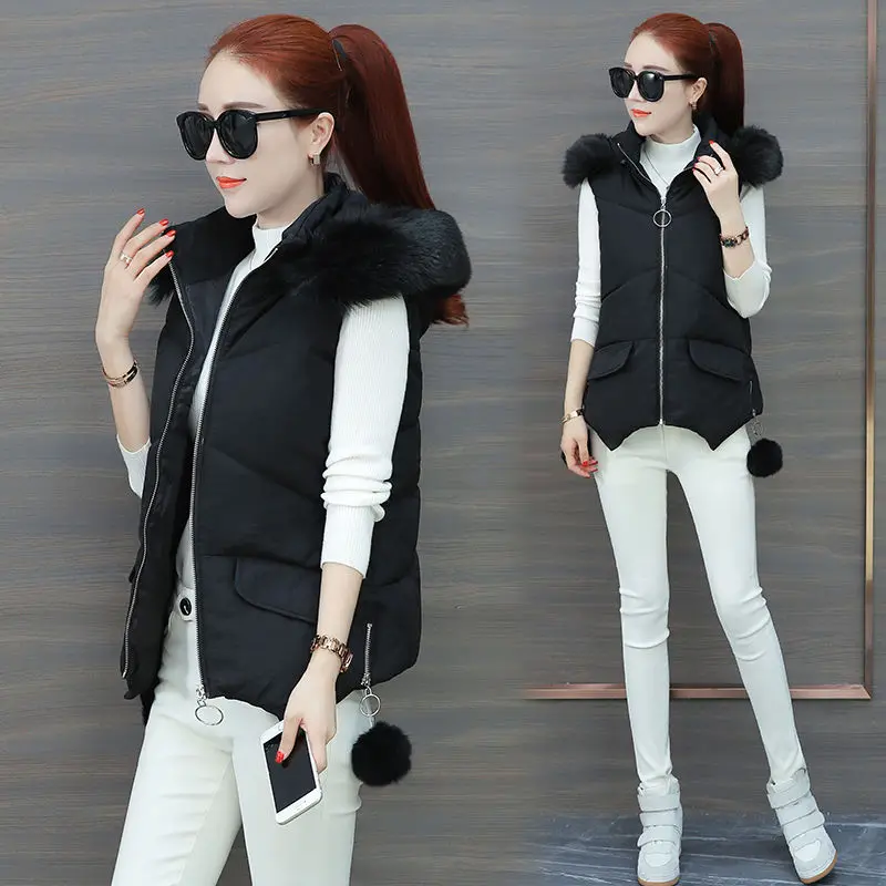 

Women 2020 Autumn Winter Big Fur Hooded Sleeveless Vest Female Solid Thick Warm Cotton Vests Ladies Casual Short Waistcoat J40
