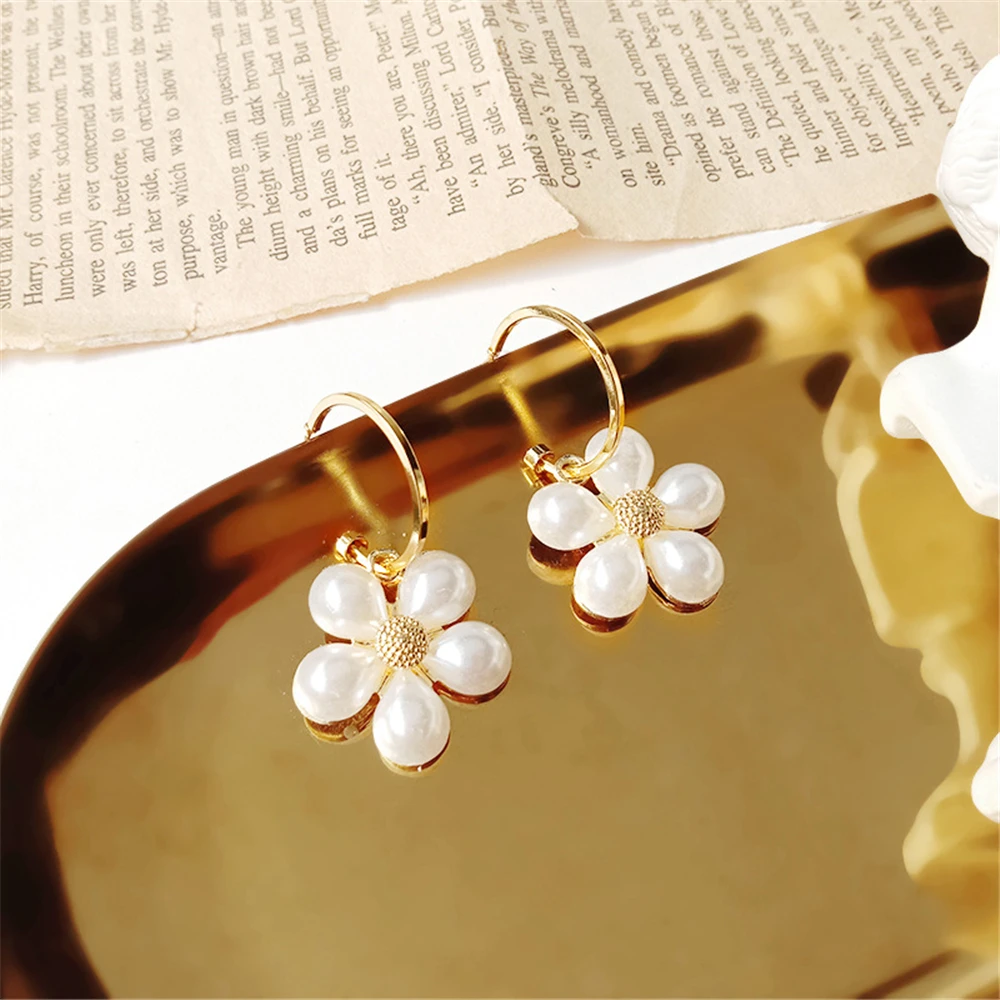 

New Fashion Pearl Flower Han Edition Femininity Contracted Alloy Earring Geometric Earrings Jewelry Accessories