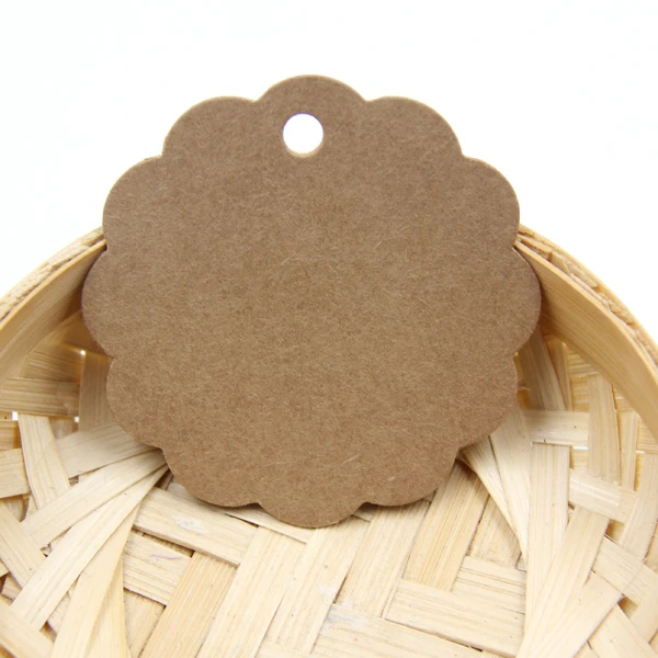 574-brown-50pcs 50 шт./лот 3 размера Крафт-Бумага бирки бумажные этикетки карты бирки для Рождество/Свадьба/Вечерние сувениры Скрапбукинг DIY крафт-бумага, ярлыки для подарков - Цвет: 574-brown-50pcs