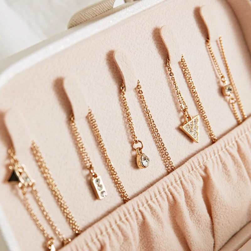 

Jewelry Box Portable Storage Organizer Zipper Portable Necklace Rings Earrings Storage Women Display Travel Cases Women Leather