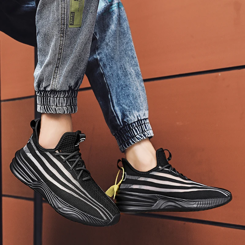 

Fashion Flying Weave Running Sneakers Men Mesh Breathable Casual Male Footwear Comfortable Lightweight Men Walking Jogging Shoes