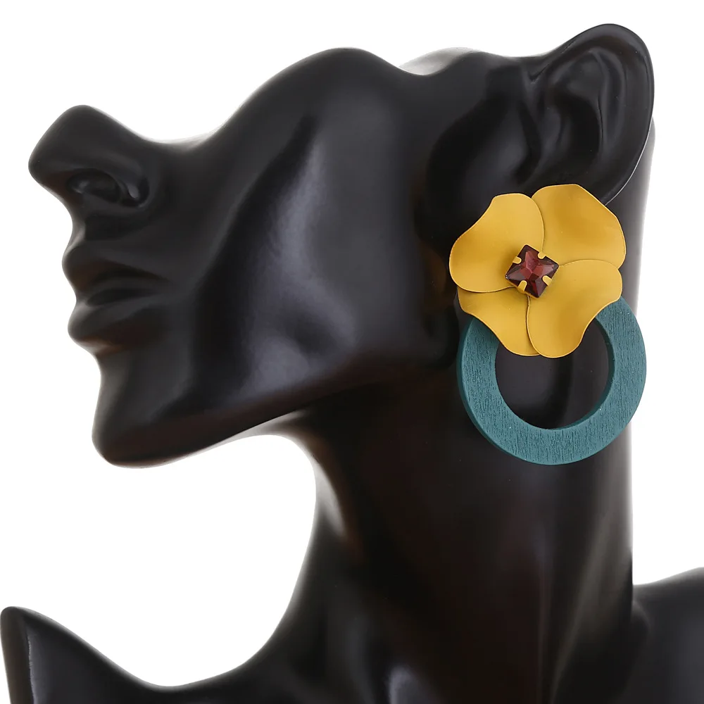 Европейские и американские преувеличенные серьги в форме цветка из сплава с