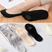 2021 new women casual ultrathin invisible no show non slip loafer liner low cut short cotton boat socks black white wholesales