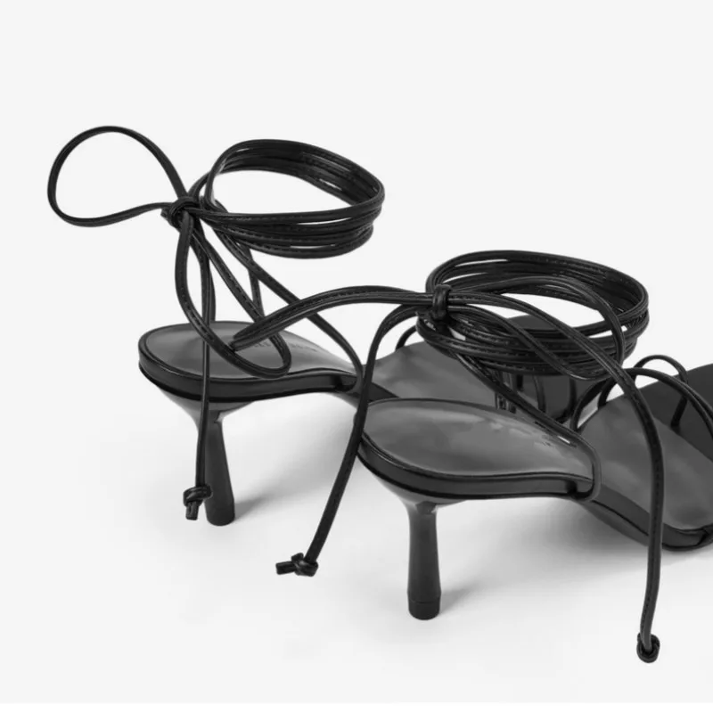 

Summer 2021 New Women Shoes Retro Ankle Strap High Heel Clip Toe Strap High Heels Sqaure Ladies Sexy Party Career Sandals