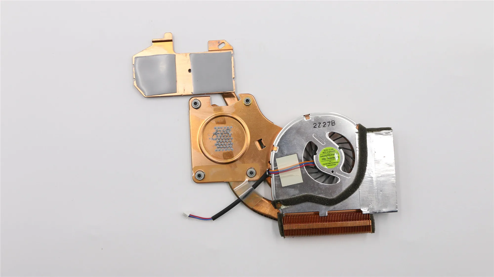 new original cpu cooler cooling fan for lenovo thinkpad t60 t60p heatsink fan 41w6407 41v9932 41w6405 41w6409 free global shipping