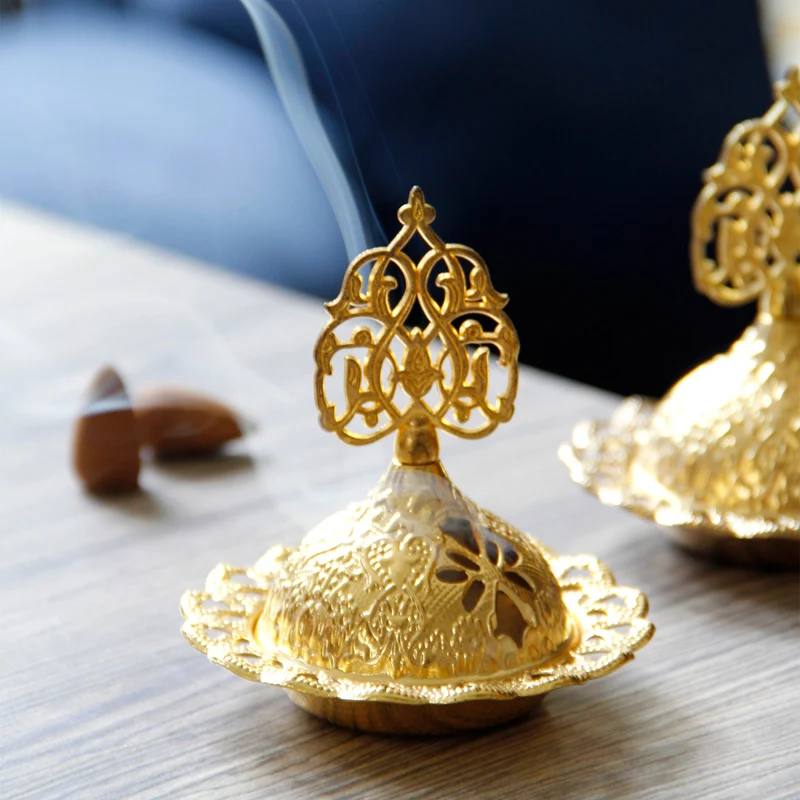 

Creative golden luxury hollow metal incense burner exquisite desktop incense burner aroma diffuser decoration