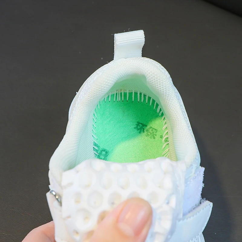 

Summer New Style Children's Single Net Breathable Casual Sports Shoes Boys Outdoor Running White Shoes Kids Fashion Sneakers