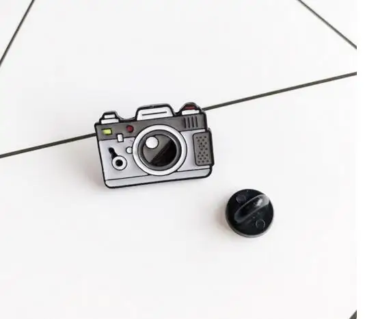 Мультяшные Броши с изображением камеры для женщин 2 цвета радужной цифровой