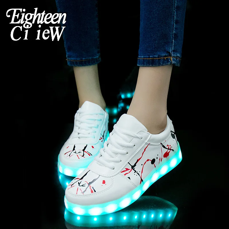 Женские светящиеся кроссовки светодиодная обувь с подсветкой зарядка через USB