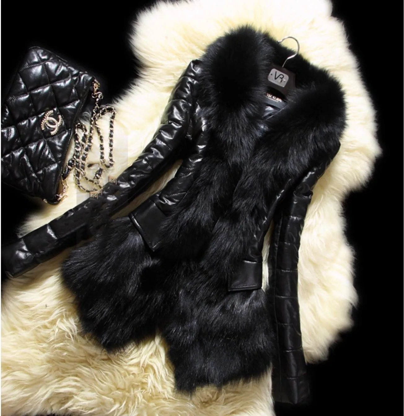 

SUSOLA New 2021 Winter Fur Coat Faux Fox Fur Fur Fox Fur Collar Long Leather Women Large Size Coat