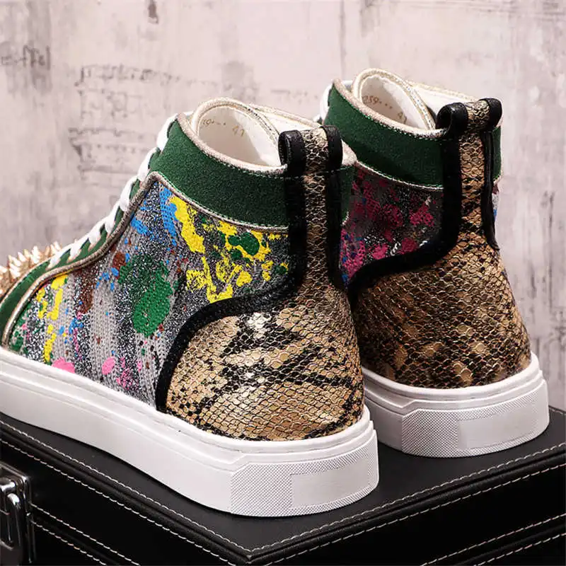 spesifikasi Sneakers Atasan Tinggi Pria Muda Eropa Sepatu Kasual Rivet Punk Hip Hop Sepatu Bot Pergelangan Kaki Zapatillas Hombre