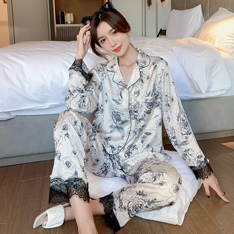 

Women Spring and Autumn Long-sleeved Satin Floral Printed Long-sleeved Two-piece Trouser Suits Cardigan Tops Home Pajama Pants