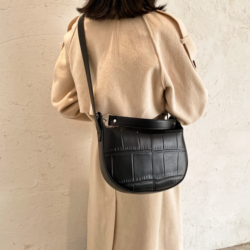 

Retro Solid Color PU Leather Hand Bags For Women 2021 Small Ladies Shoulder Simple Saddle Bag Female Travel Handbags And Purses