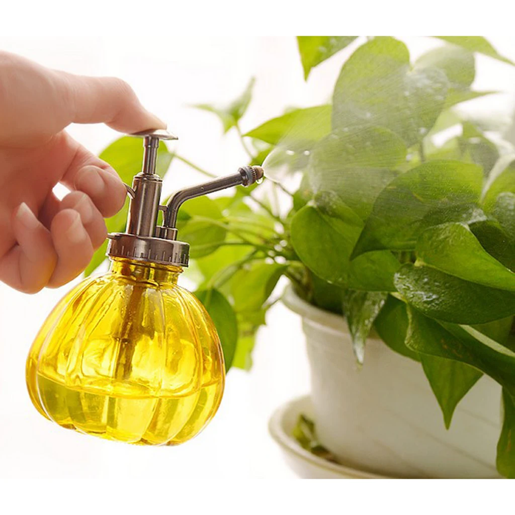 

MagiDeal Vintage Sprayer Pressure Spray Bottle Garden Plant Flower Water Mist Bottle