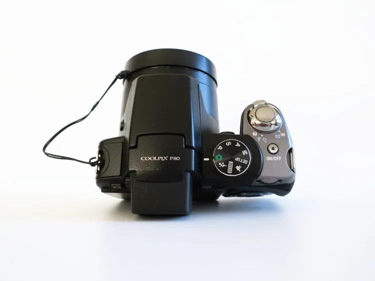 Цифровая камера Nikon Coolpix P80 10 1 МП с 18-кратным широкоугольным оптическим