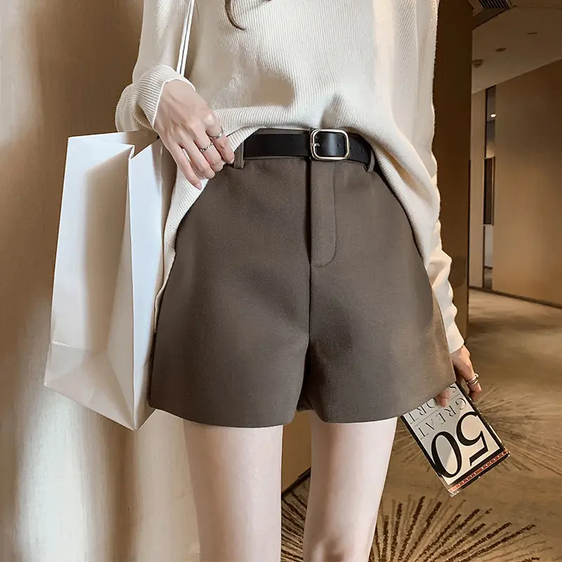 

Women 2020 Autumn Winter Fashion Wide Leg Woolen Shorts Female Casual High Waist Shorts with Belts Ladies Wool Booty Shorts D252