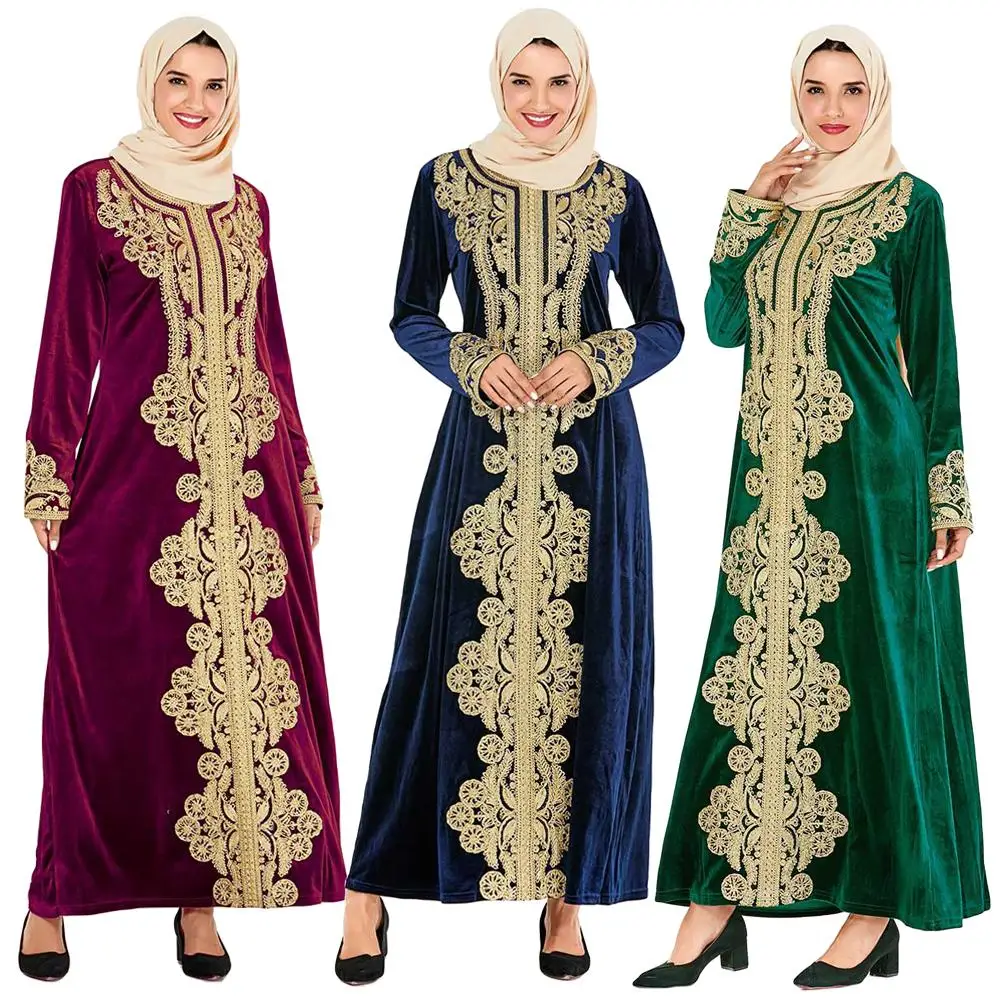 Бархатное длинное платье для мусульманской женщины теплый кафтан с вышивкой