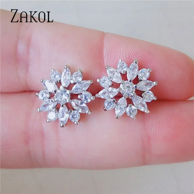 White ZAKOL Fashion Rose Gold Color Pendants Flower Cluster Clear Crystal Zirconia Sweet Necklaces For Women Jewelry FSNP2105 - Окраска металла: White
