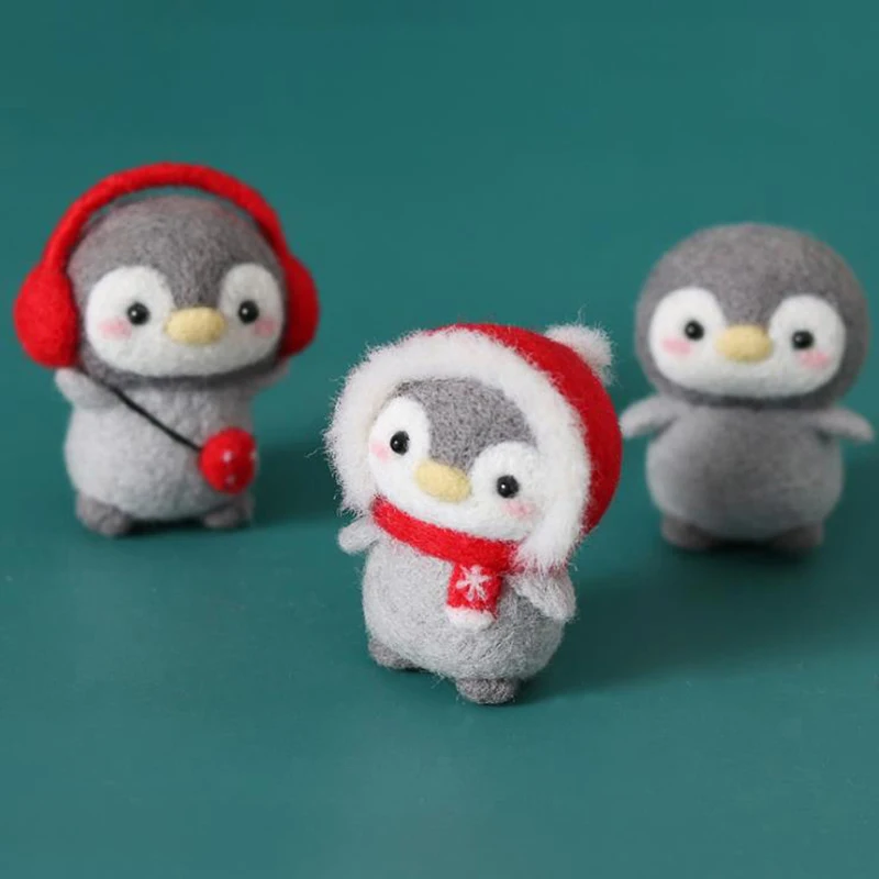 

New Hot！Unfinished Felt Kit Latest Funny Festive Christmas New Year Penguin Wool Needle Felt Kit Package DIY Handmade Doll Toy