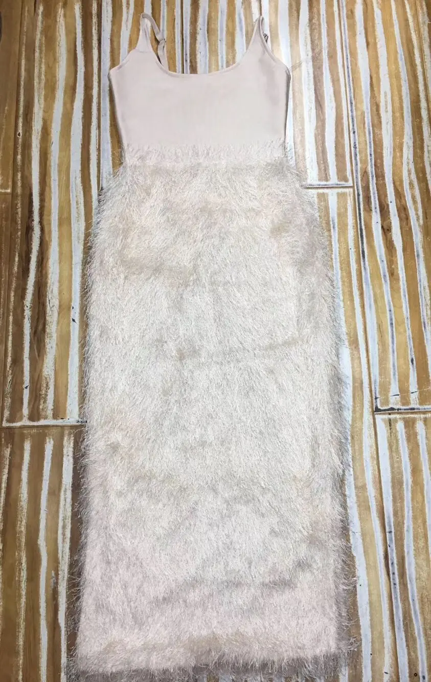 Высокое качество хаки без рукавов сексуальное меховое вискозное платье для