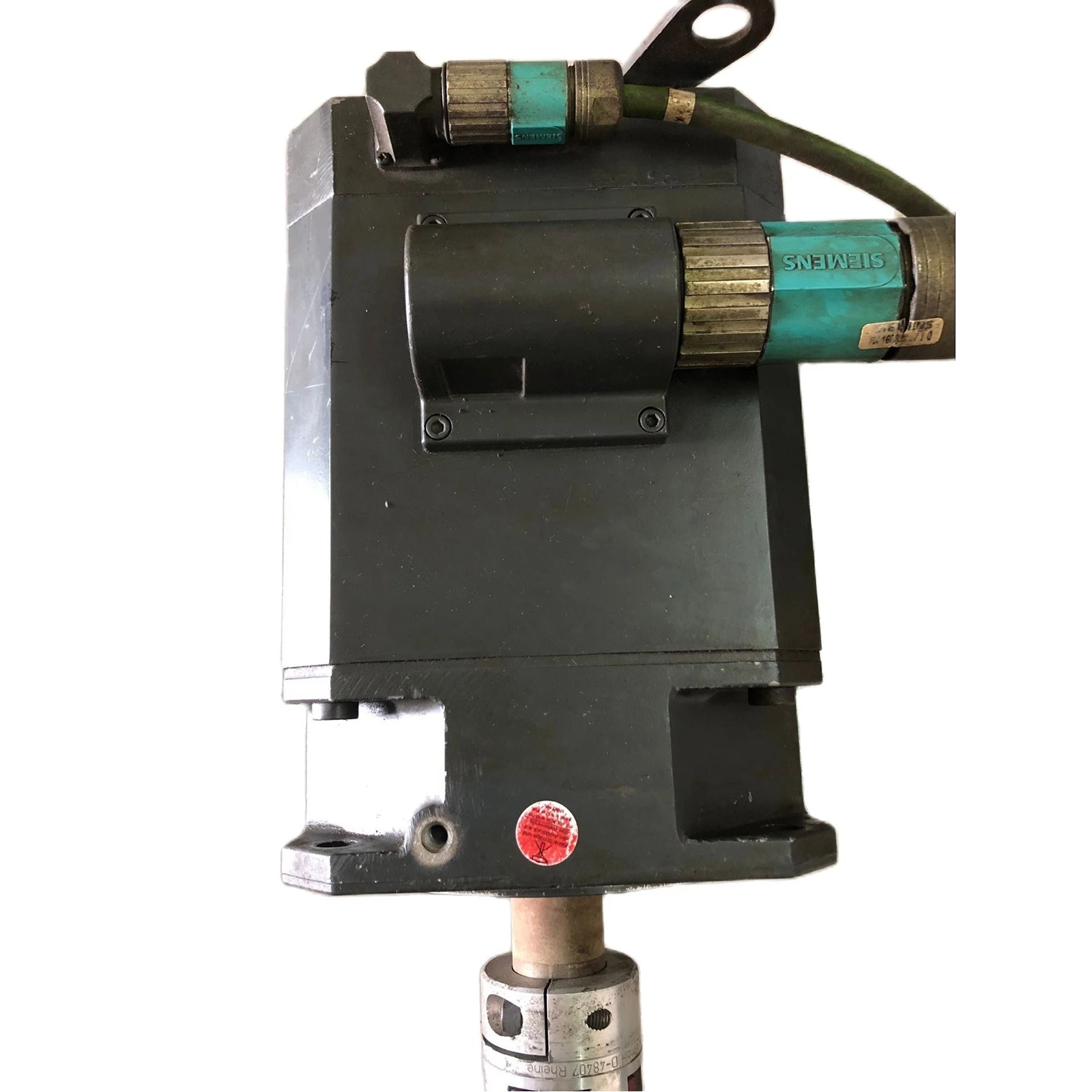 

Серводвигатель 1FT6102-8AF71-1AG0 Siemens б/у