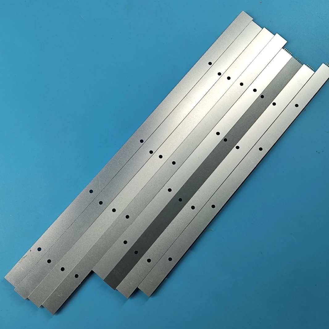 8pcs HA CONDOTTO LE STRISCE LED39D11-ZC14-01 (C) LED39D11-ZC14-02 LED39D11-ZC14-03 LED39D11-ZC14-04 v390HJ1-P02 PLE- | Освещение