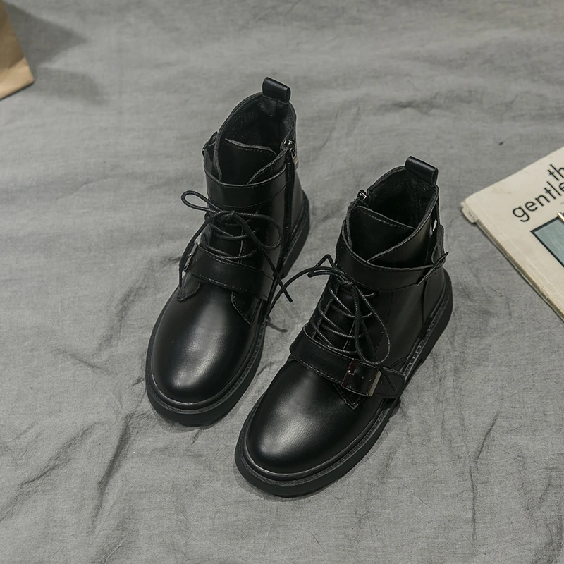 Женские ботинки Мартенс в байкерском стиле кожаные на молнии винтажные черные