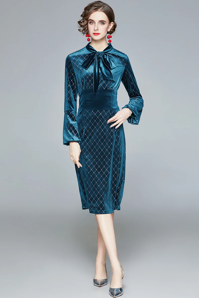 

COIGARSAM Women Long dress New High Waist Dresses Peacock Blue Qi Yards 3658