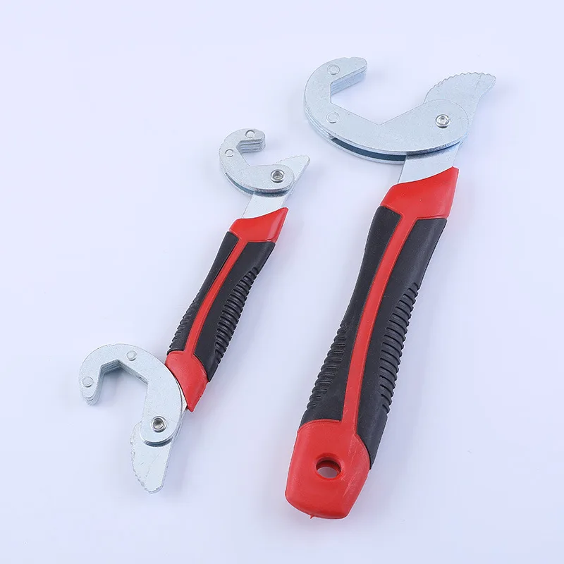 

Movable universal wrench multi-function universal wrench labor-saving and movable quick pipe wrench tool