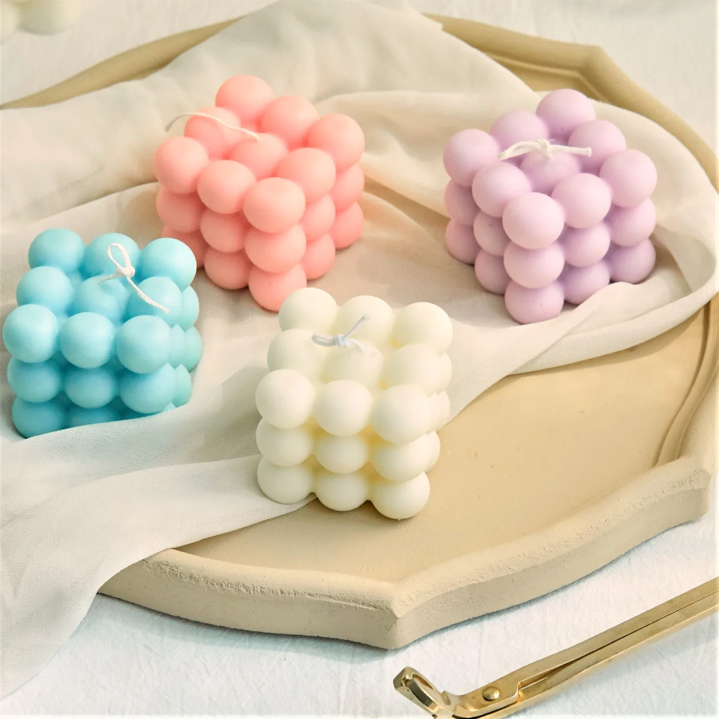 Фото G30 Small Bubble Cube Candle Soy Wax Aromatherapy Relaxing Birthday Gift Party Holiday Creative Дом и сад G30 Small Bubble Cube Candle Soy Wax Aromatherapy Relaxing Birthday Gift Party Holiday Creative Дом и сад