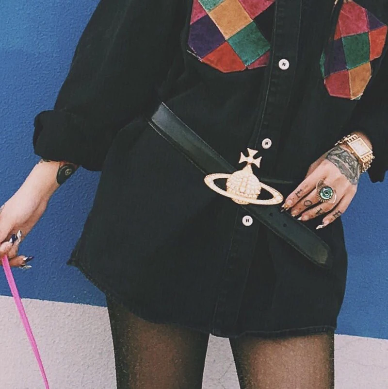 

Ремень из коровьей кожи с золотыми бриллиантами